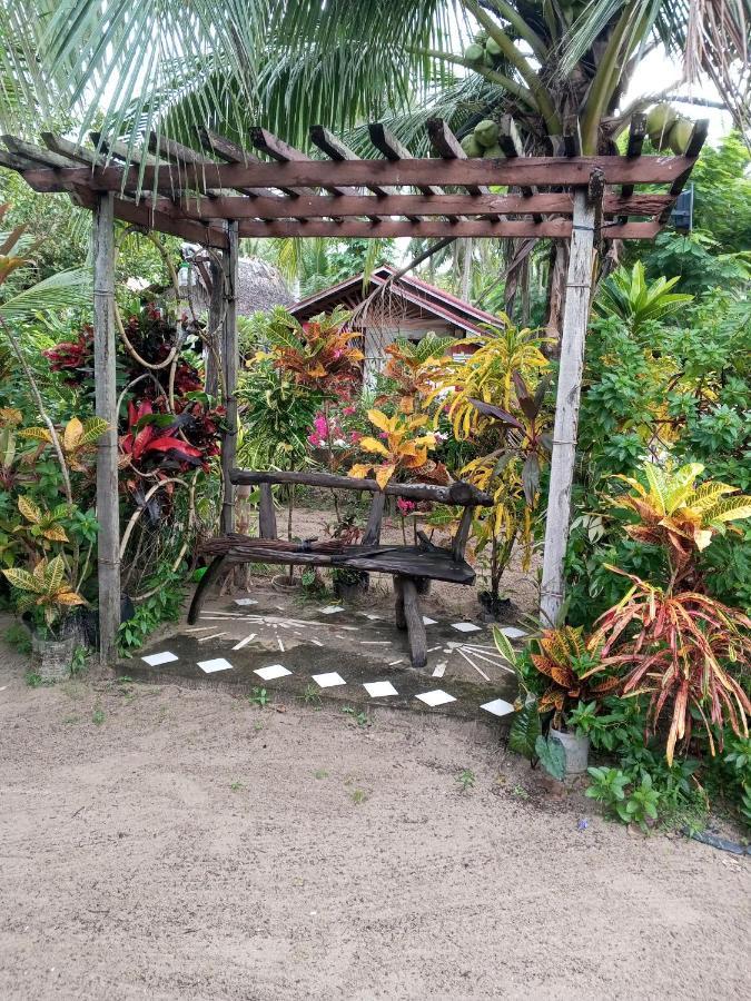 Akoya Beach Park And Cottages Locaroc Exterior photo