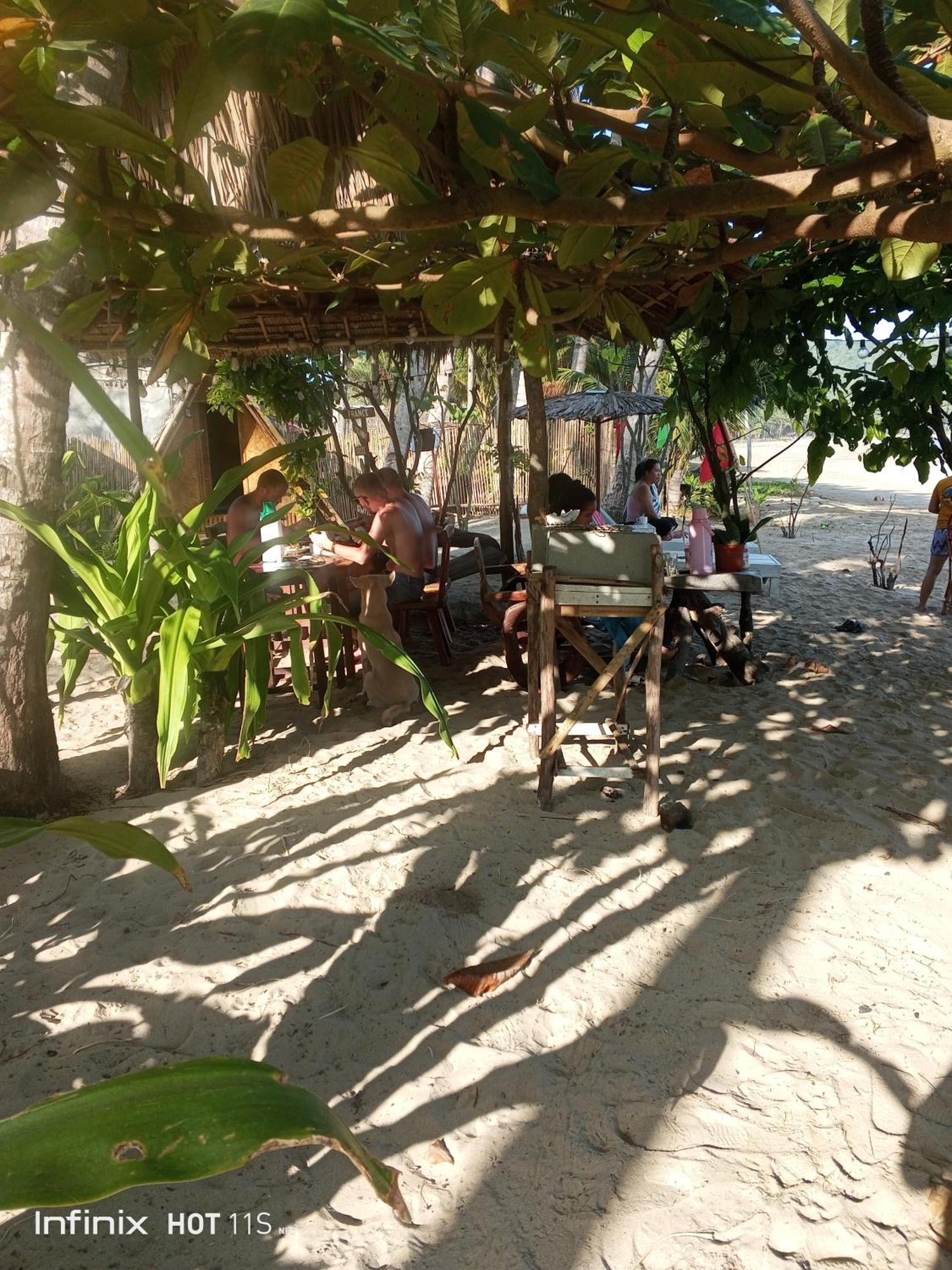 Akoya Beach Park And Cottages Locaroc Exterior photo