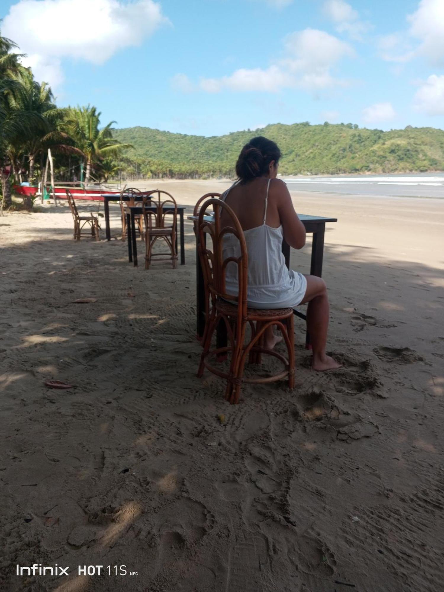 Akoya Beach Park And Cottages Locaroc Room photo